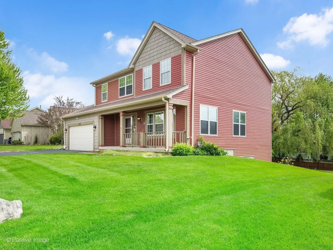 Photo of 829 Red Barn Lane