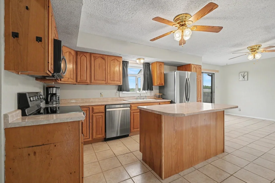 Photo of 2229 Jeffery Drive