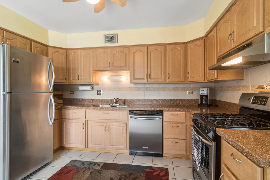 Photo of 1600 E Linden Lane