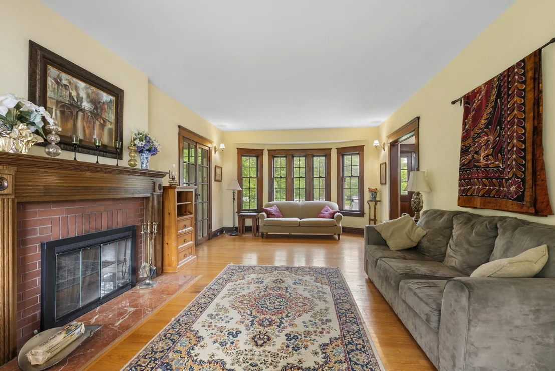 Photo of 2114 Cedar Road