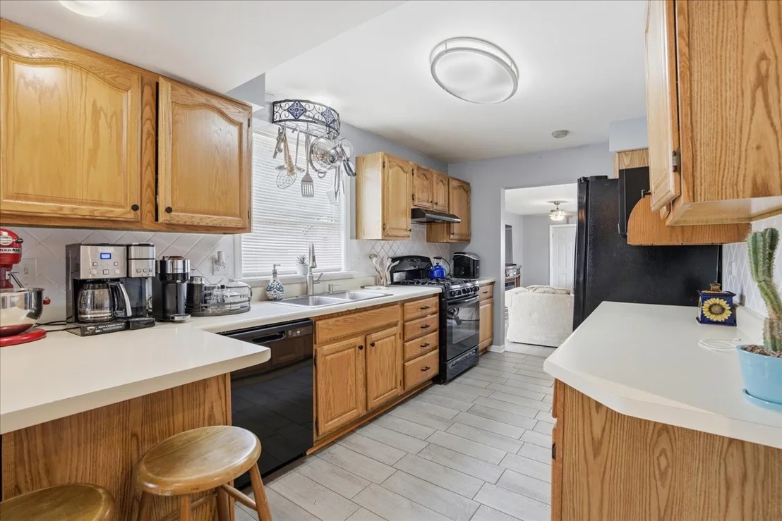 Photo of 551 Sunset Drive