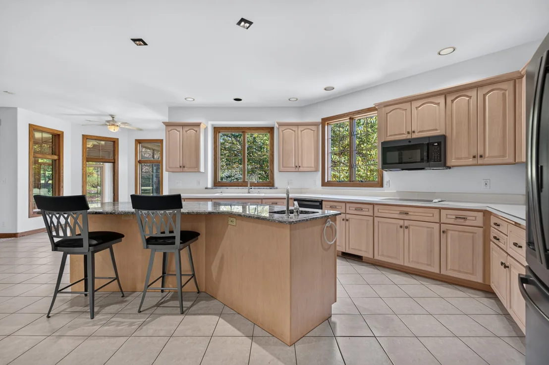 Photo of 1646 Valley View Road