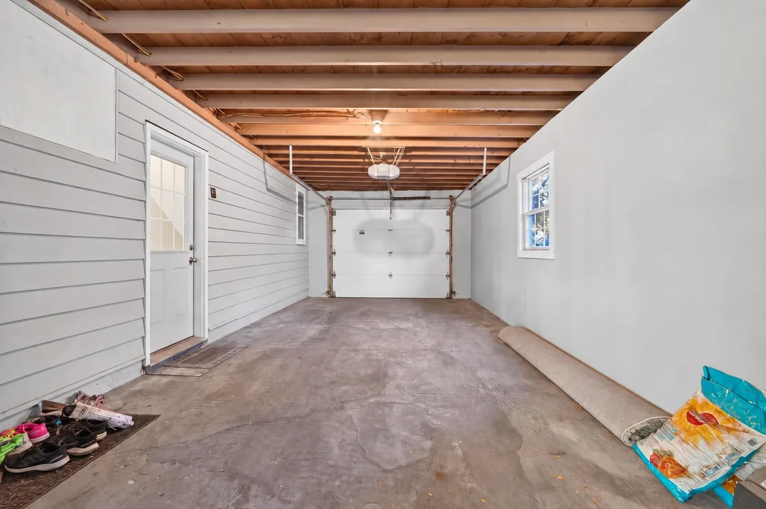 Photo of 345 Rolfe Road