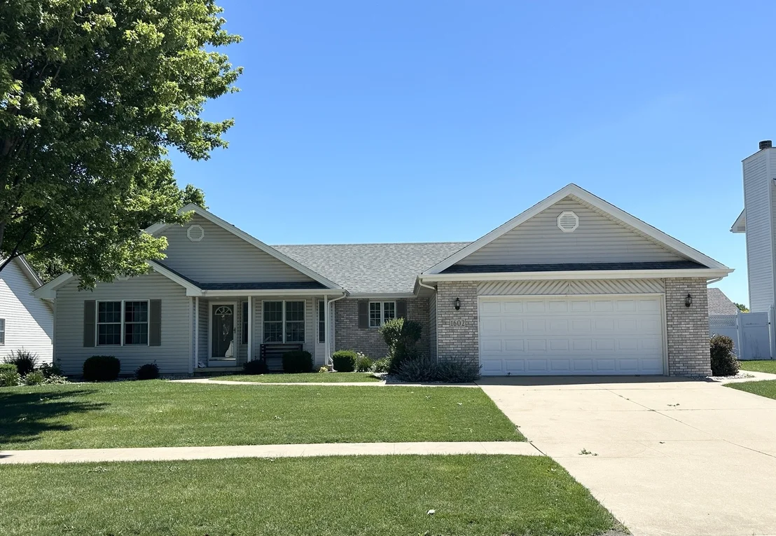 Photo of 1602 Sunridge Drive
