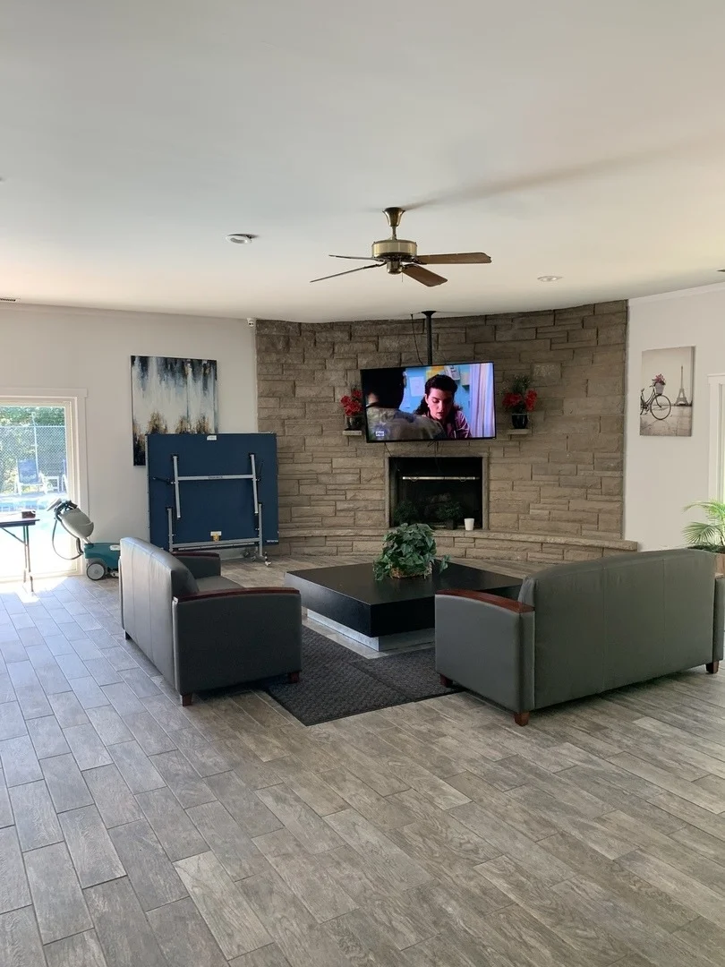 Photo of Unit 412A at 7211 WOLF Road