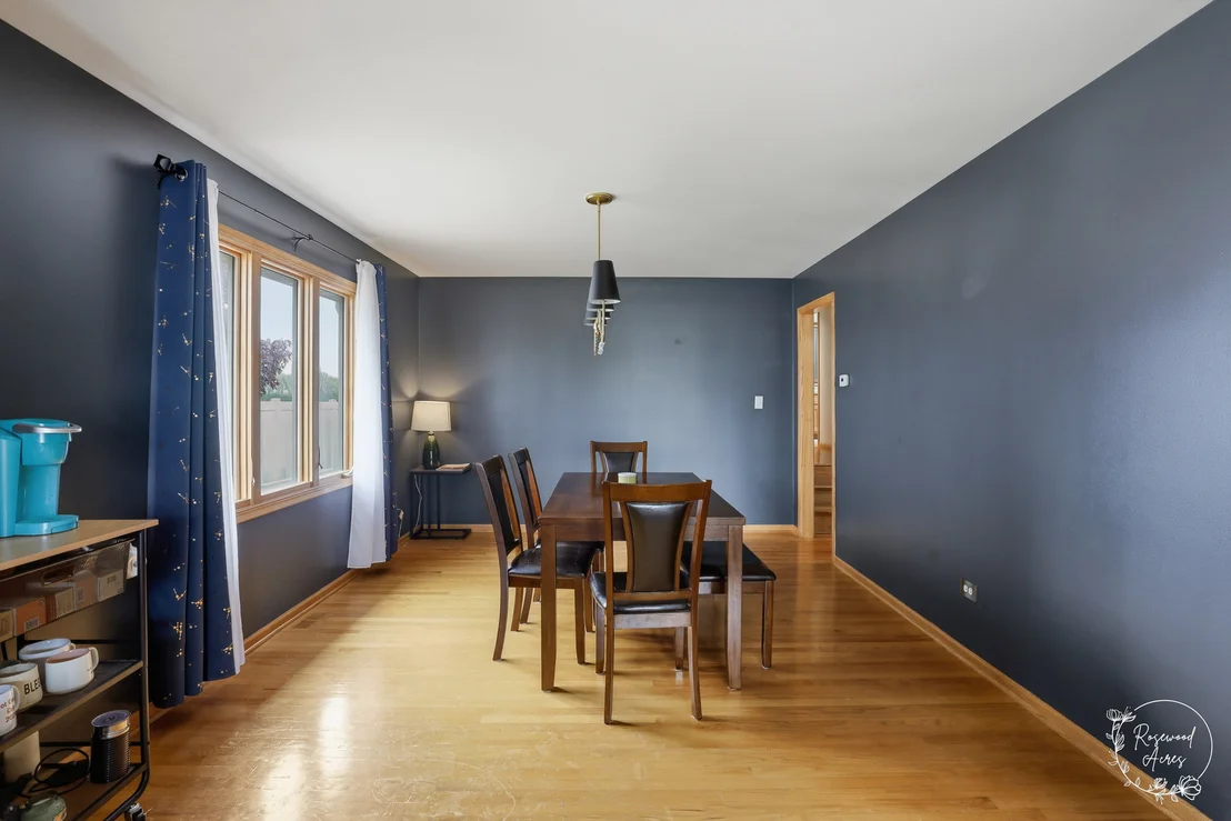 Photo of 1168 Meadow Path