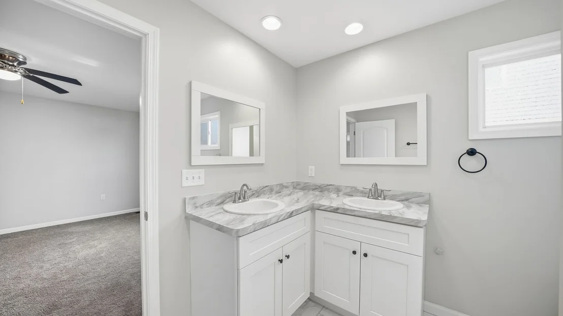 Photo of 812 Western Avenue