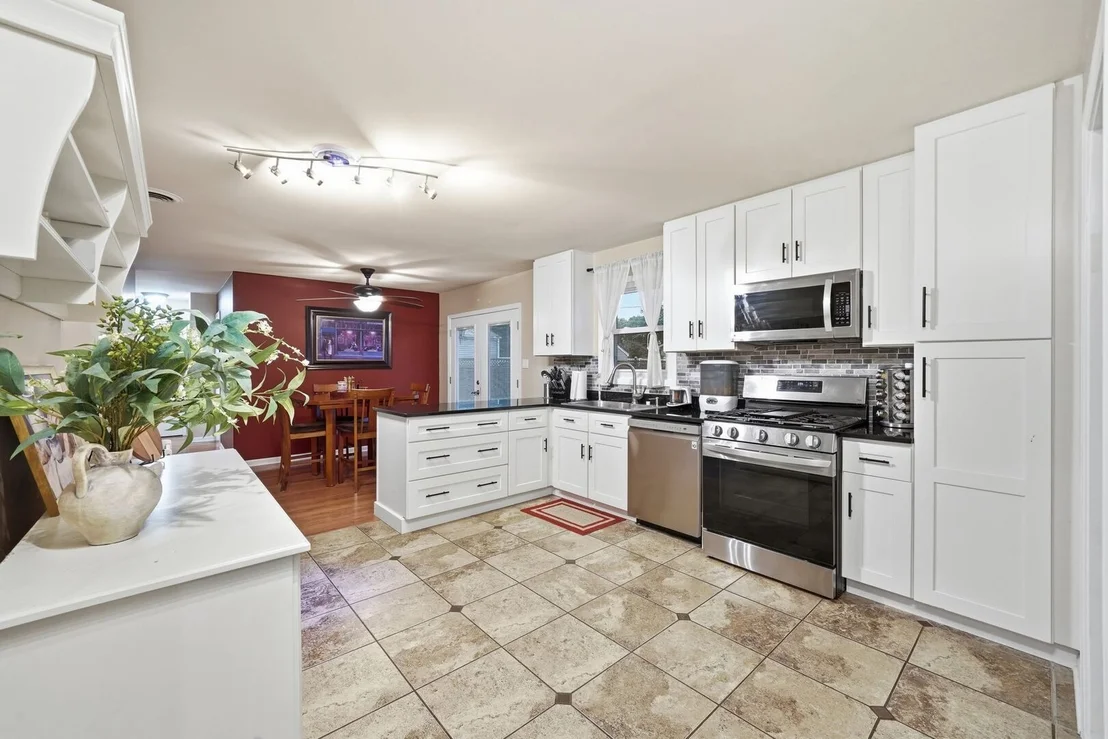 Photo of 403 Arrowhead Drive