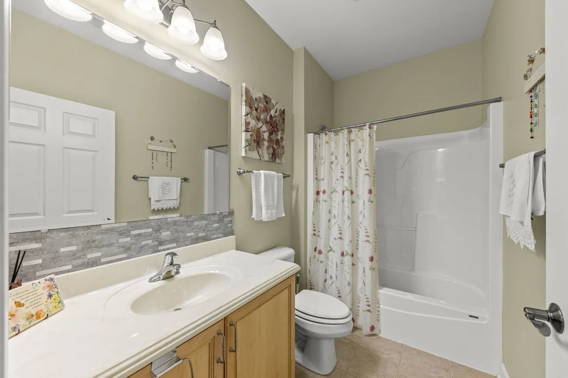 Photo of 784 Bellevue Circle