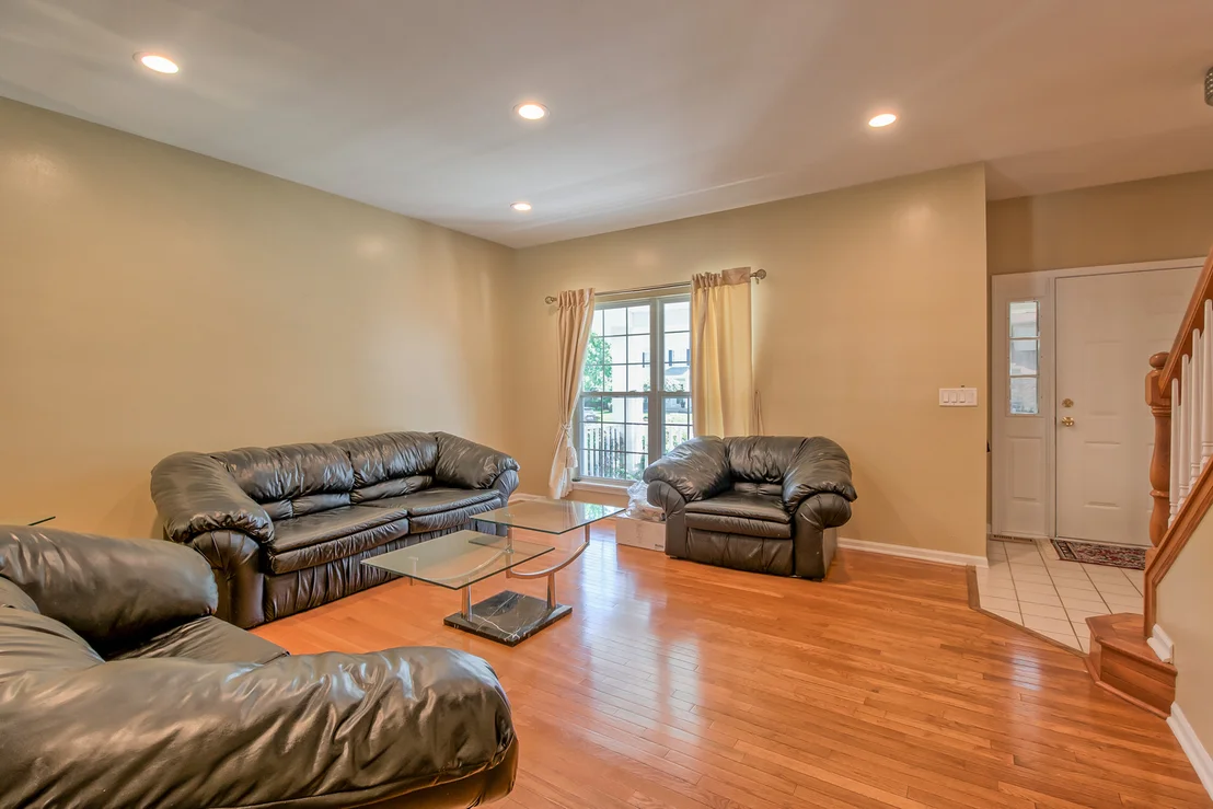 Photo of 1094 Vista Drive