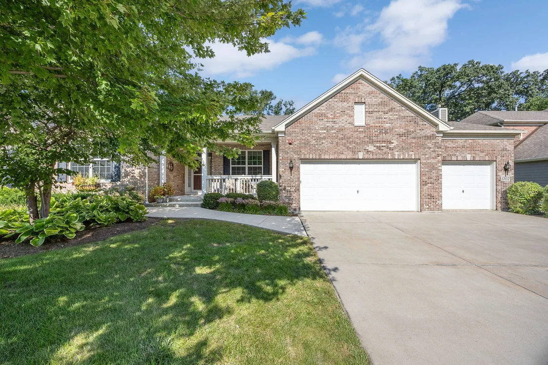 Photo of 1707 Pondview Drive