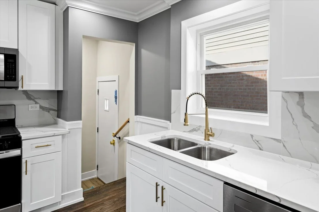 Photo of 438 W 126th Place