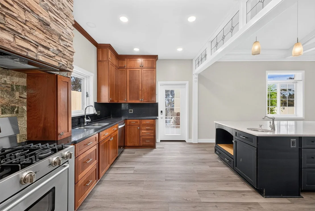 Photo of 2939 Mesa Drive