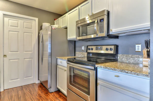 Photo of Unit 207 at 2404 Windward Boulevard