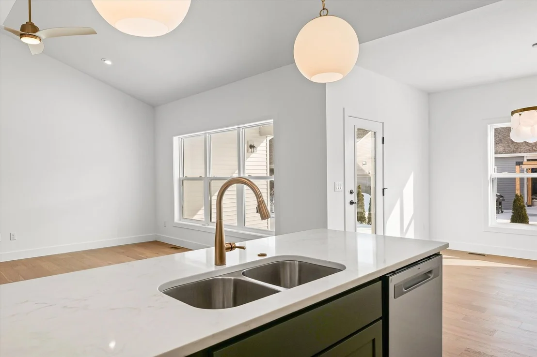 Photo of 3904 Bay Circle
