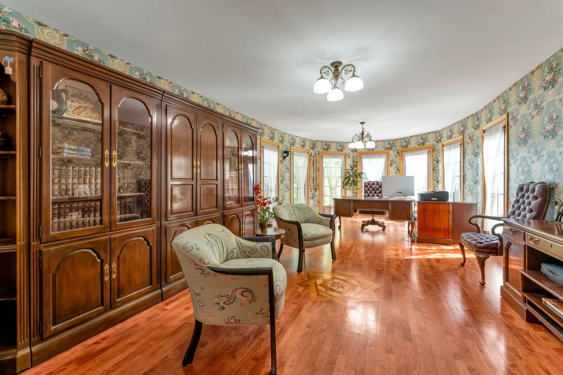 Photo of 2135 Phillips Drive