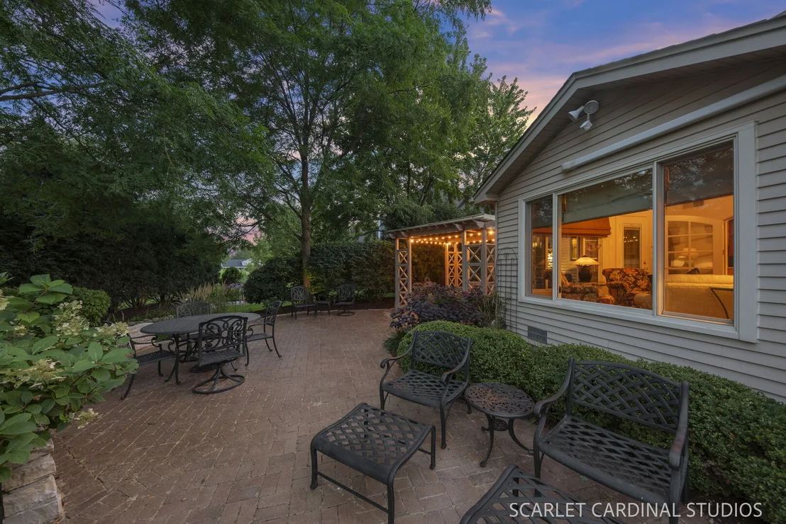 Photo of 516 Braemar Avenue