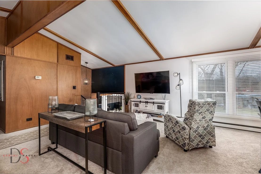 Photo of 152 Beachview Court