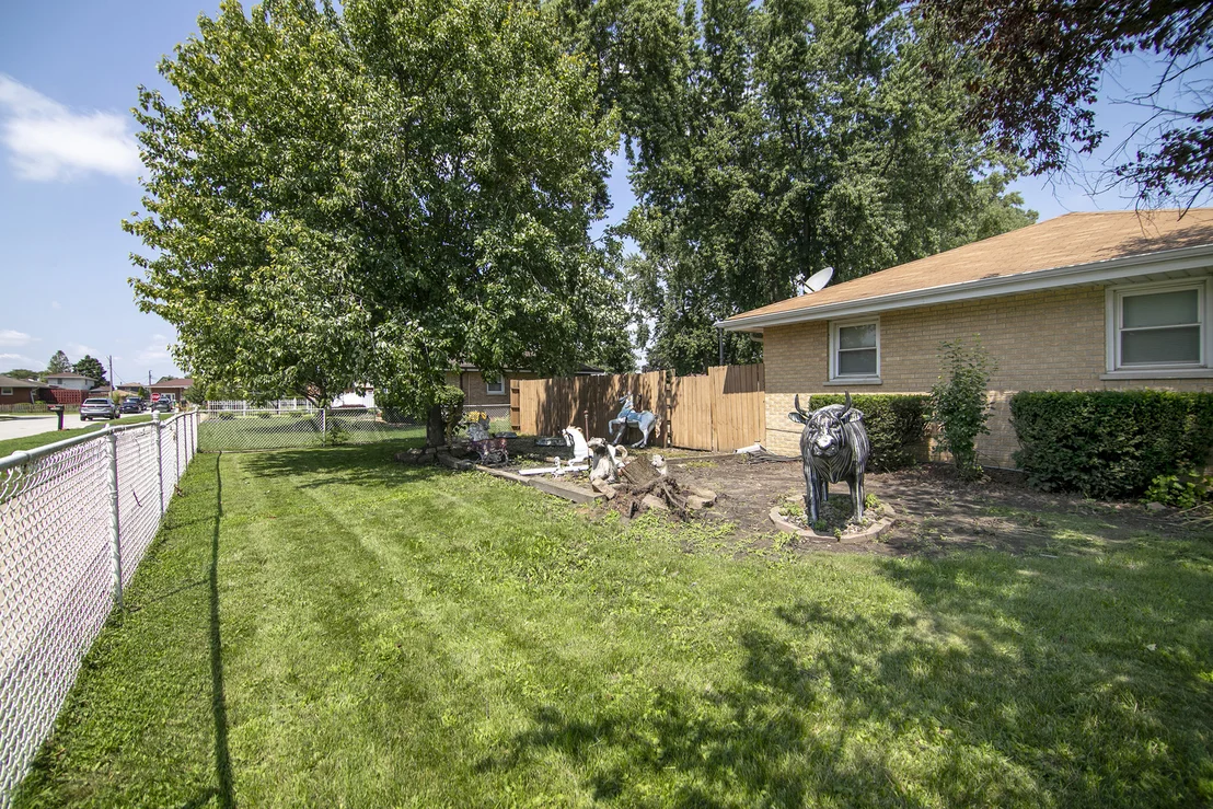 Photo of 7840 W 76th Street