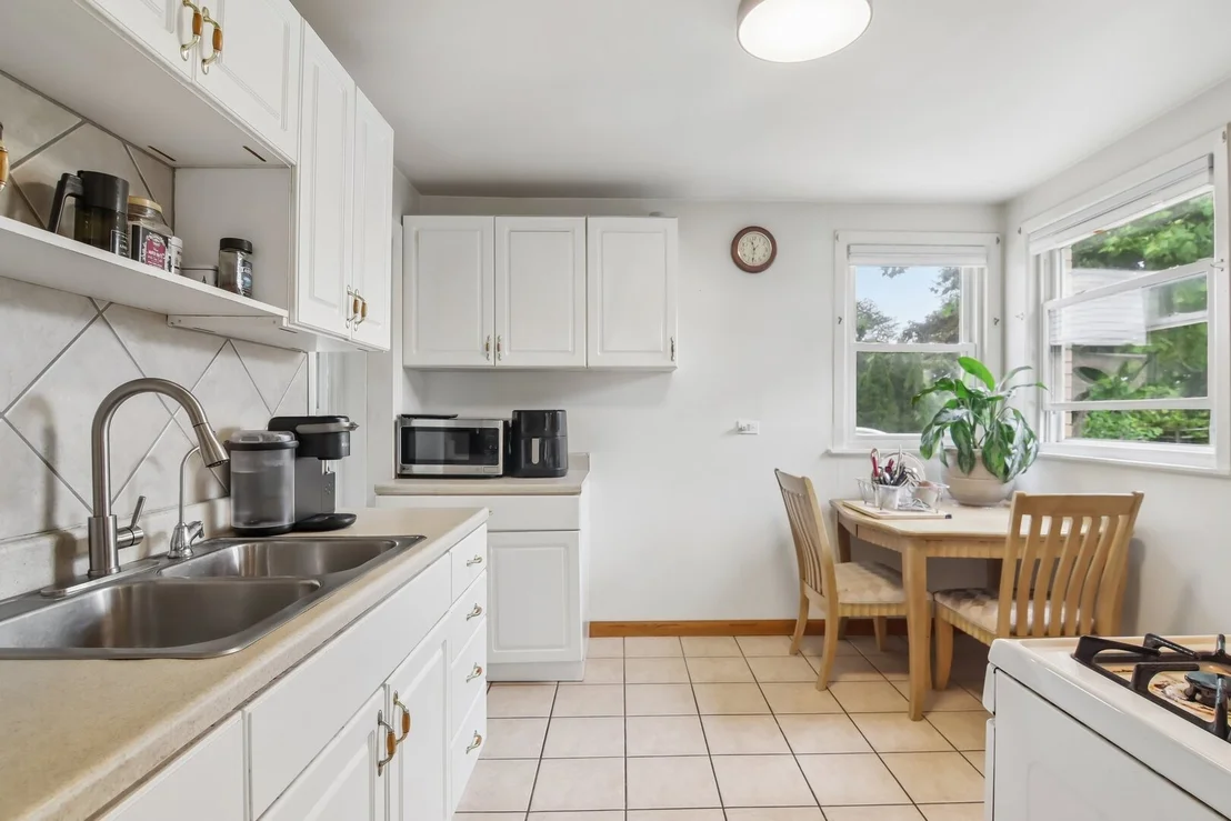 Photo of 9226 Crescent Drive