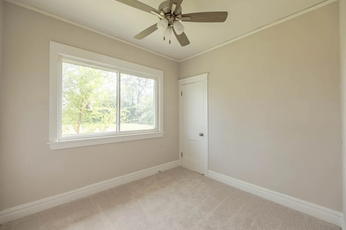 Photo of 39 W 113th Place