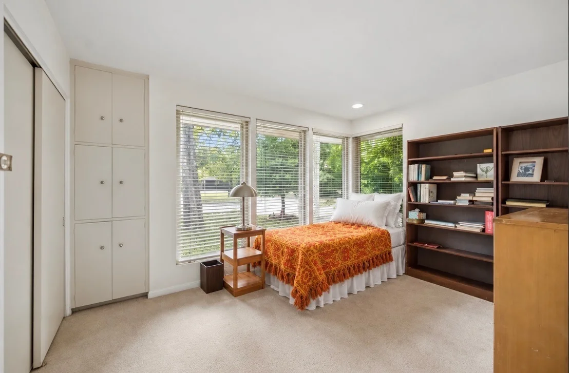 Photo of 794 Clover Lane
