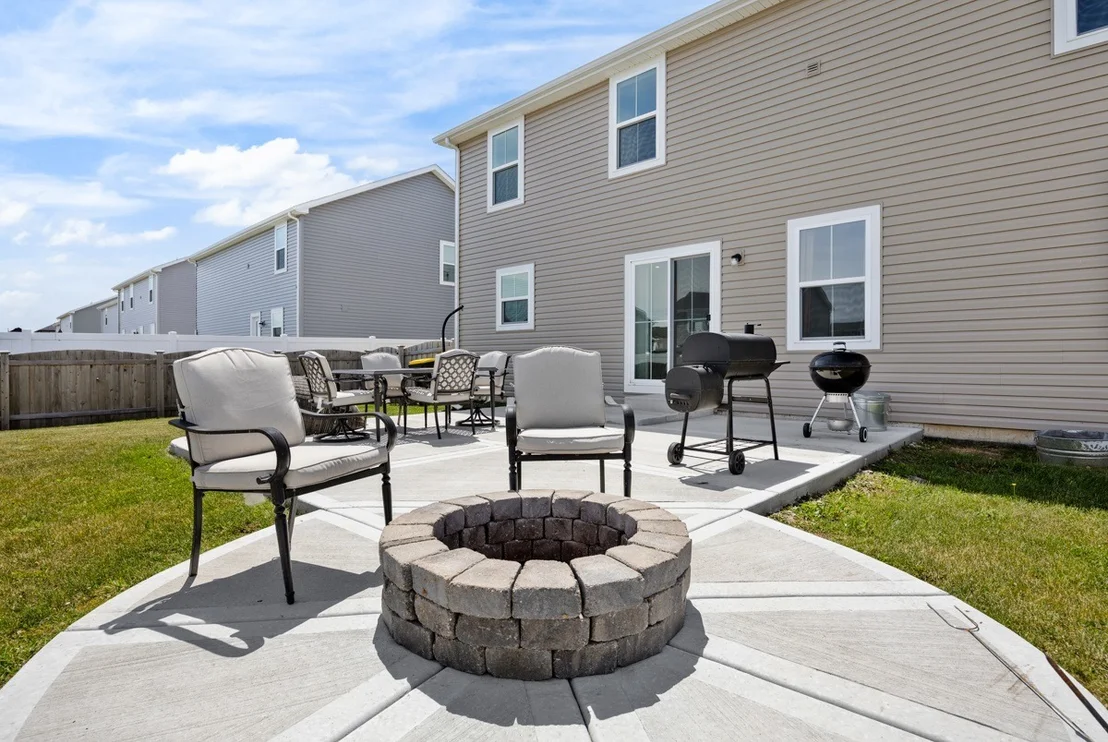 Photo of 552 Dawns End