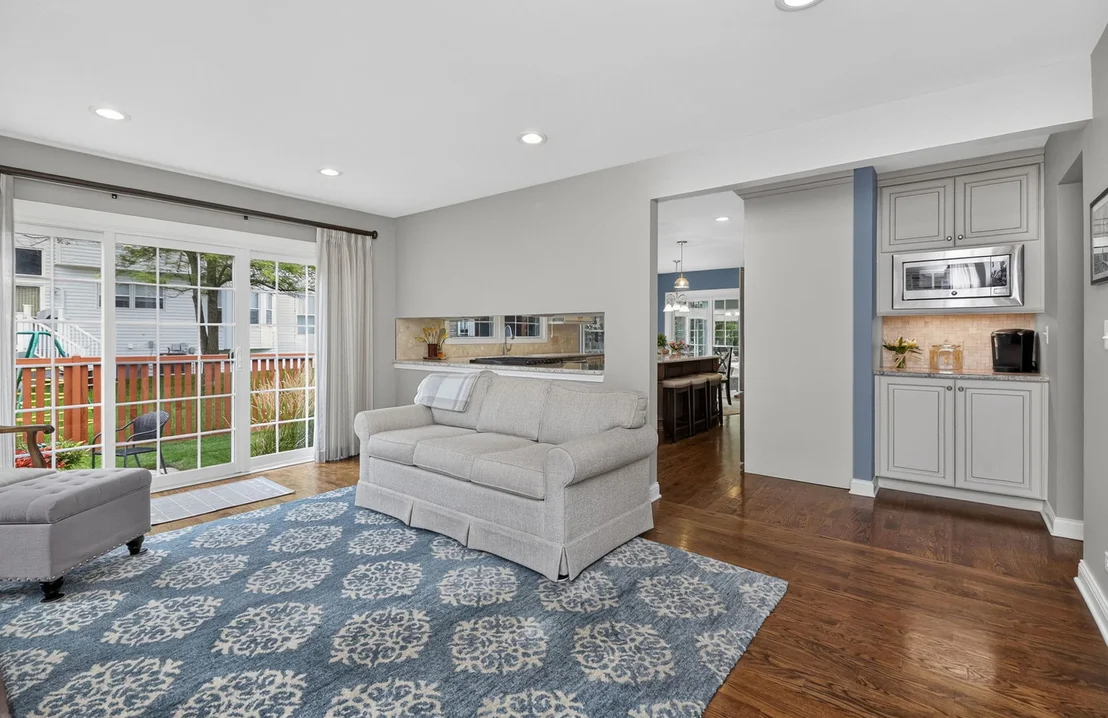Photo of 0N651 Alta Lane