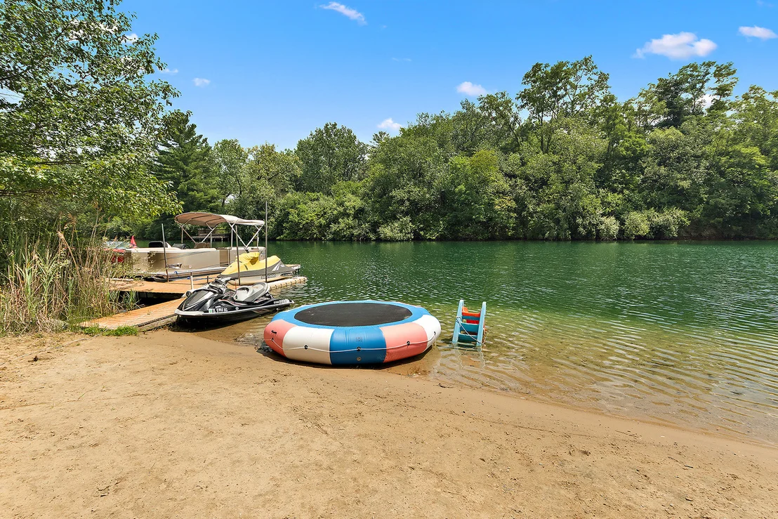 Photo of 5205 Deerfield Drive