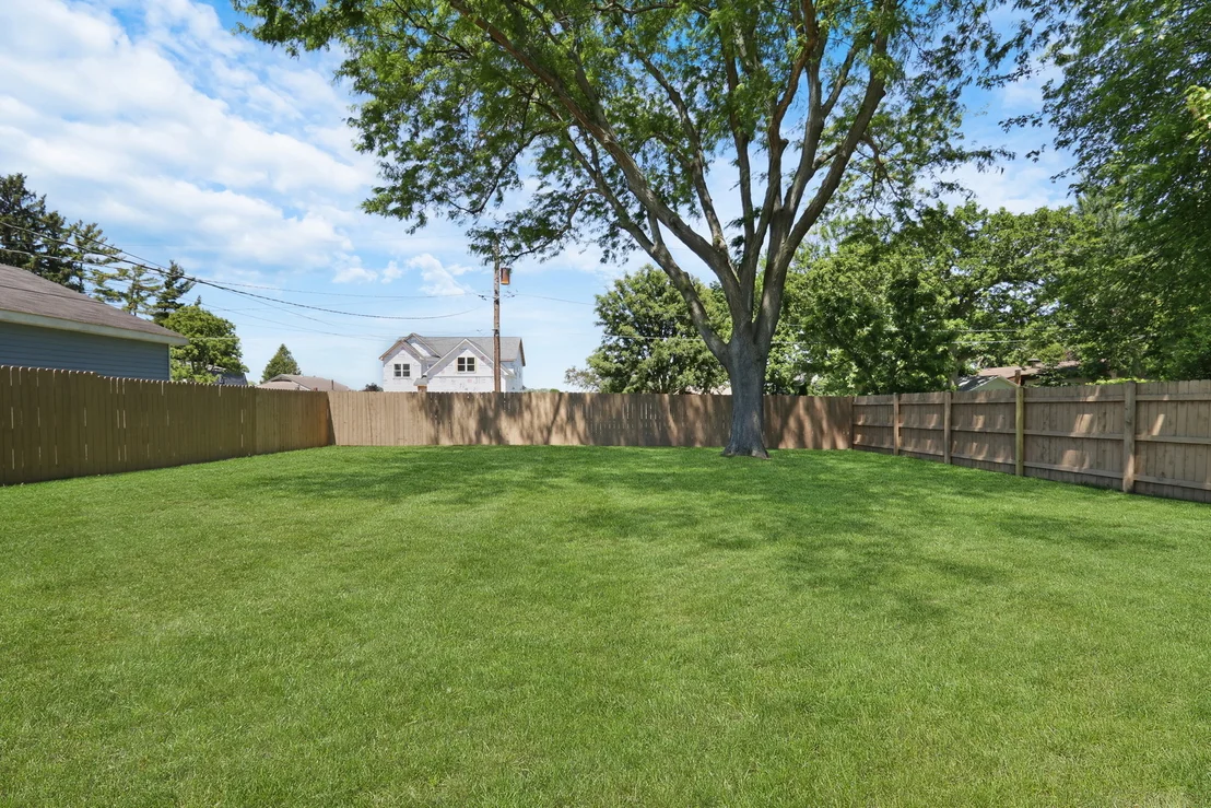 Photo of 471 Linden Lane
