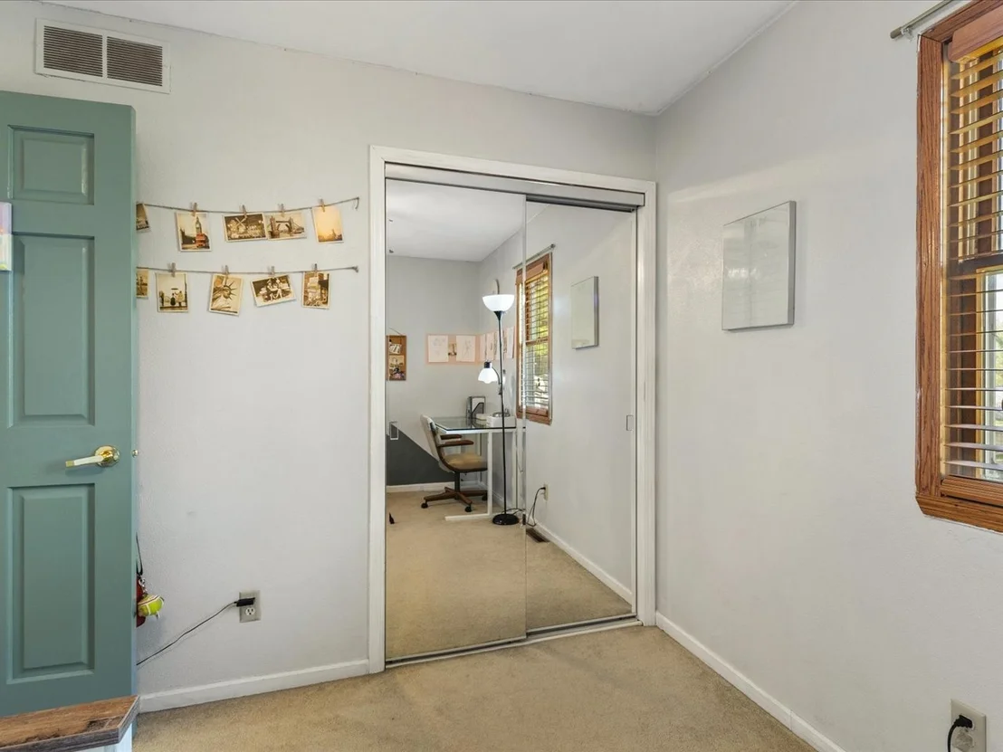 Photo of 11392 Mount Vernon Road