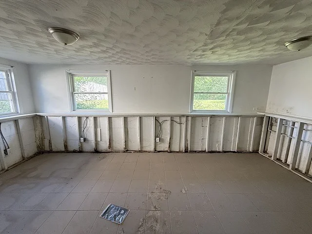 Photo of 437 Normal Avenue