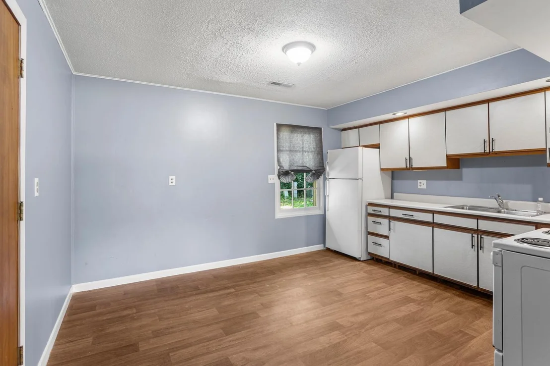 Photo of 1165 Clark Street