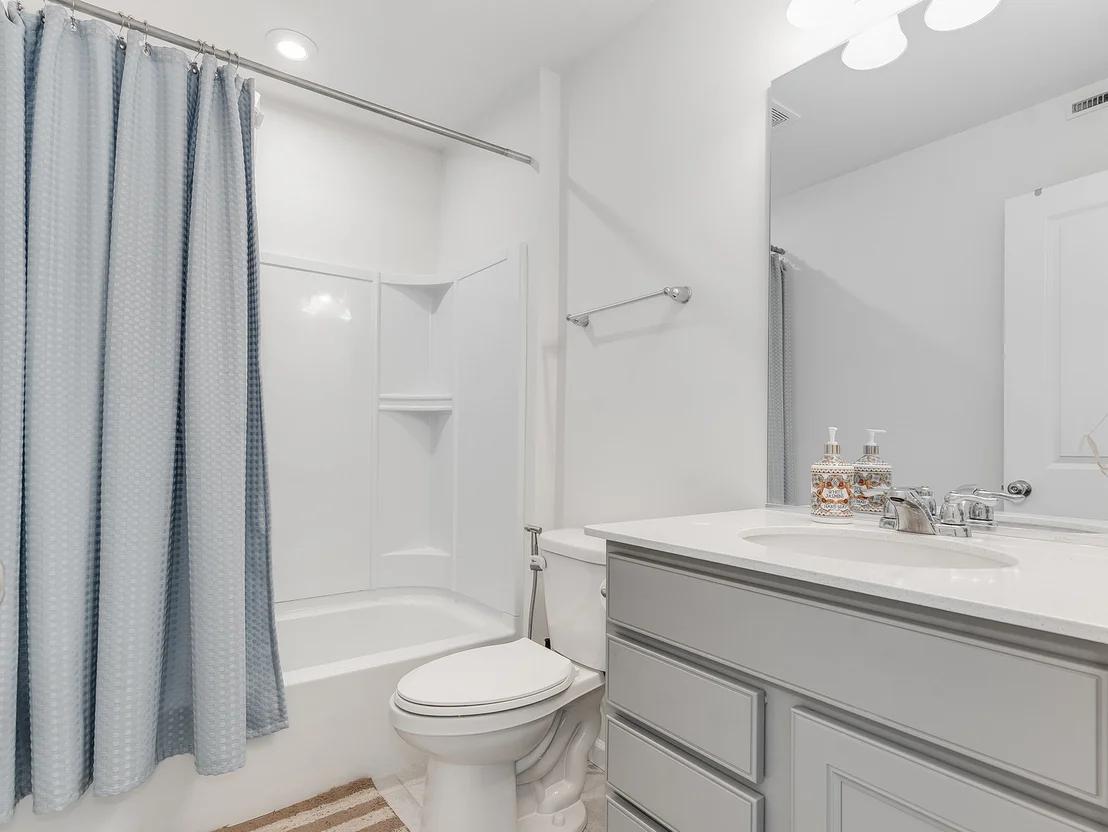 Photo of 2552 Weatherbee Lane