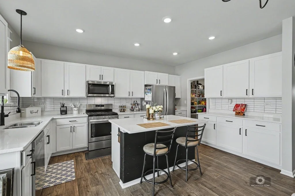 Photo of 25450 W Ryan Lane