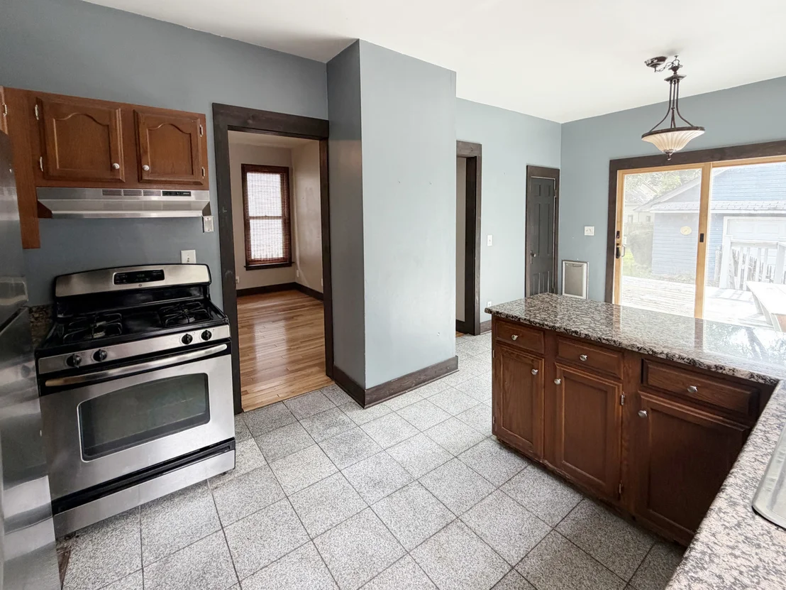 Photo of 26 Monroe Avenue