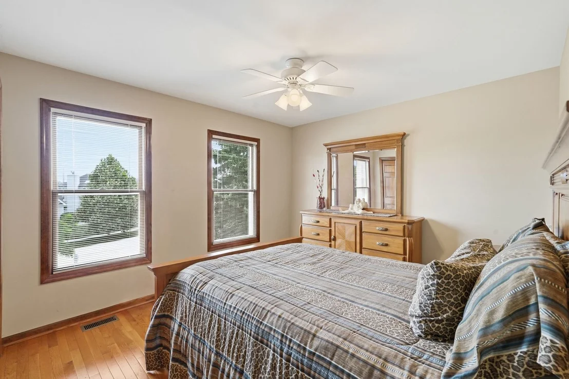 Photo of 567 Warbler Drive