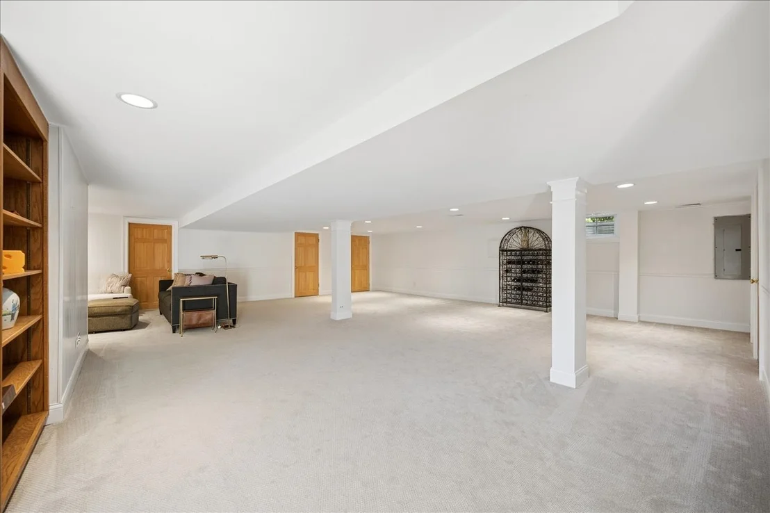 Photo of 1224 Ridgewood Drive