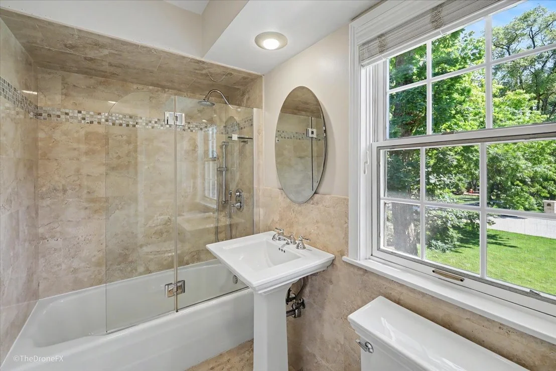 Photo of 39 Cambridge Drive