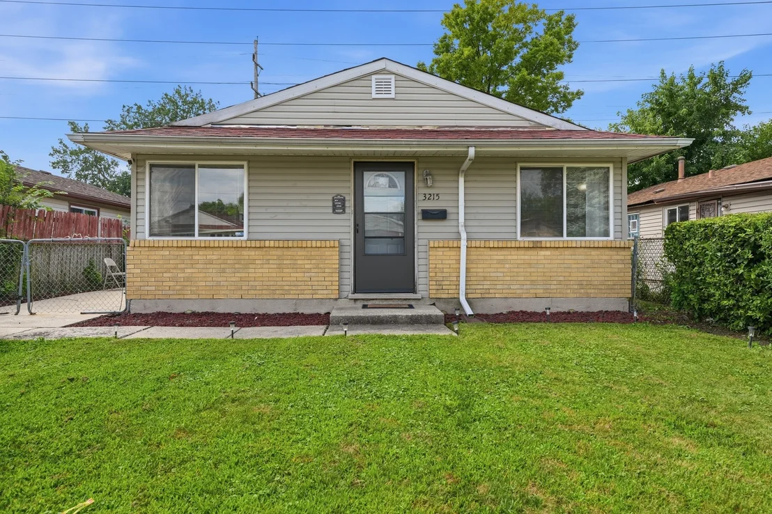 Photo of 3215 Emery Lane