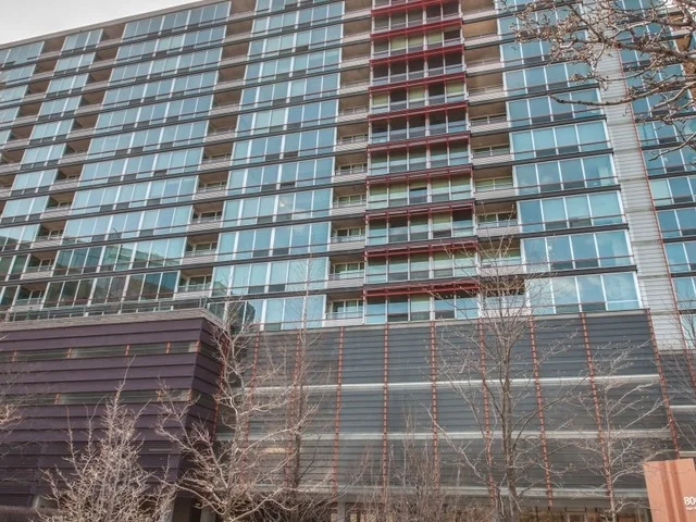 Photo of Unit 1221 at 800 Elgin Road