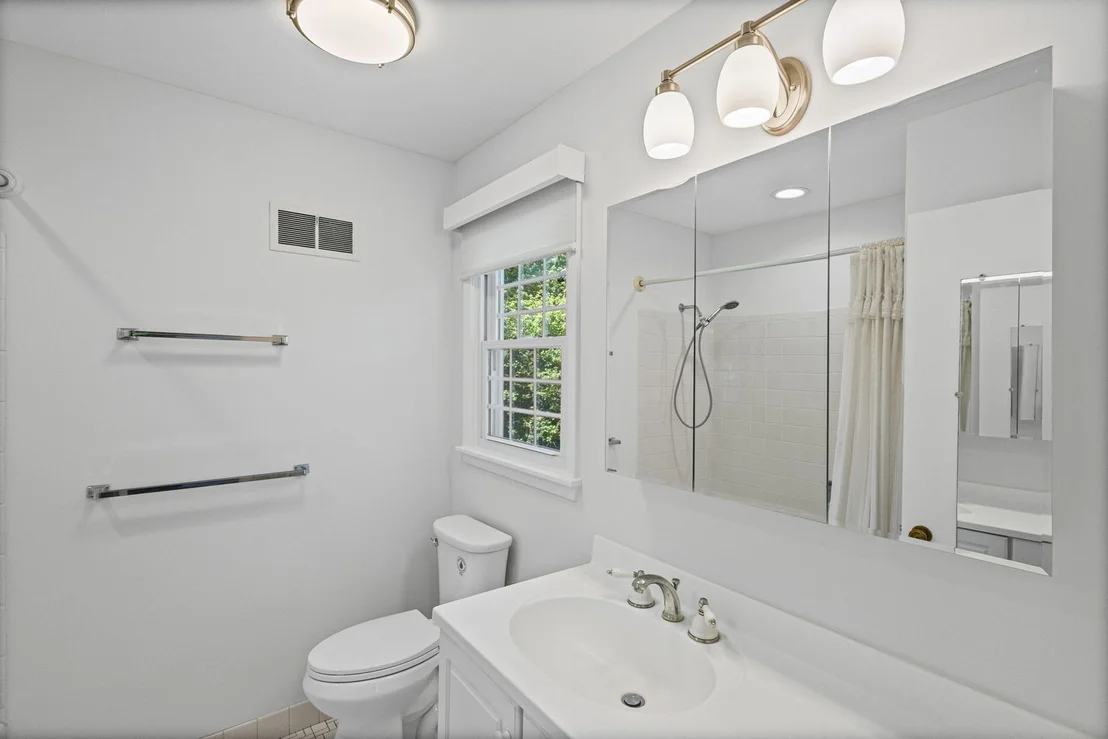 Photo of 1150 Willow Lane