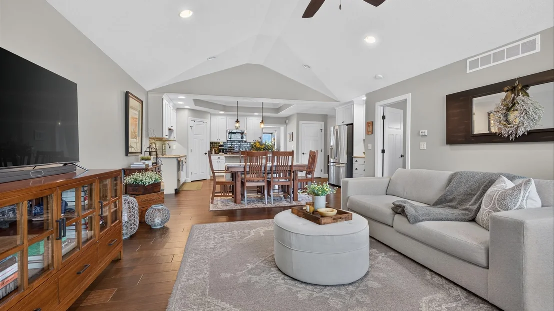 Photo of 2416 Shepard Road