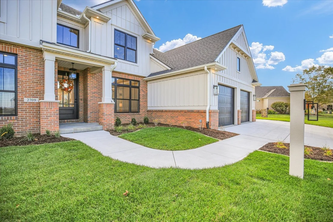Photo of 2709 Castlerock Drive