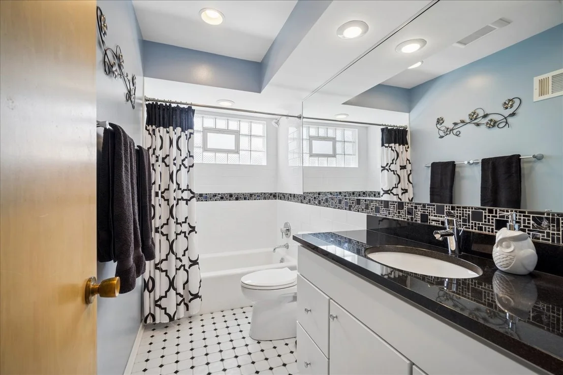 Photo of 323 Vine Street