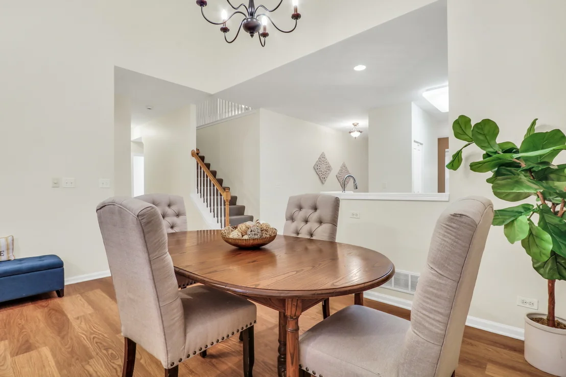 Photo of 2835 Waterfront Avenue