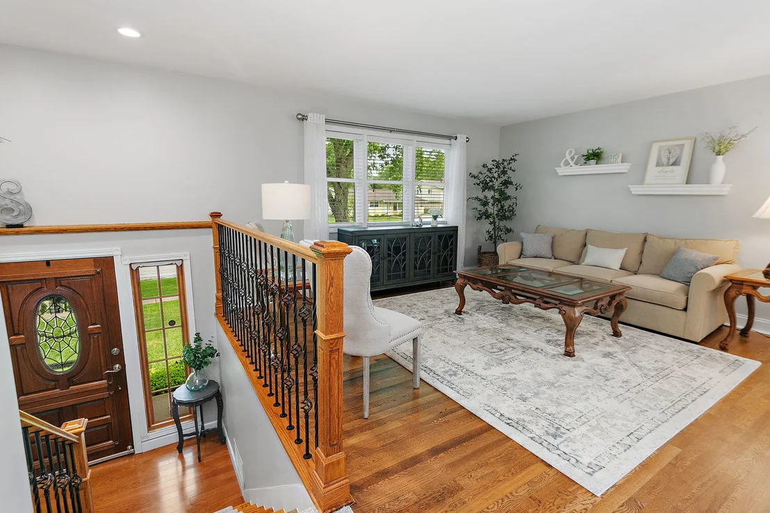 Photo of 430 Amherst Lane