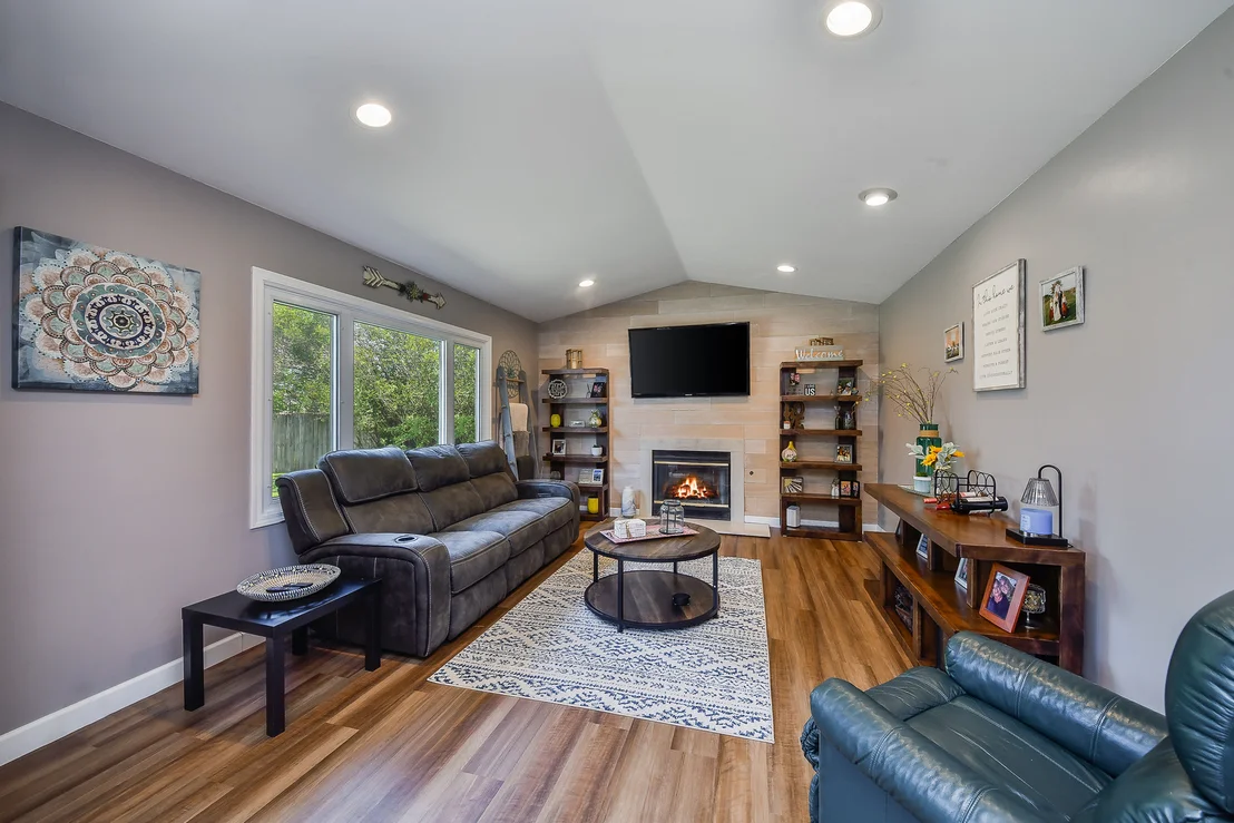 Photo of 297 Springbrook Lane