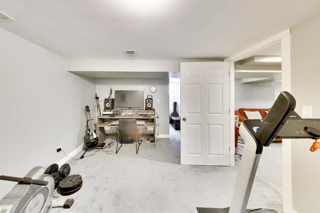 Photo of 3225 Sunset Lane