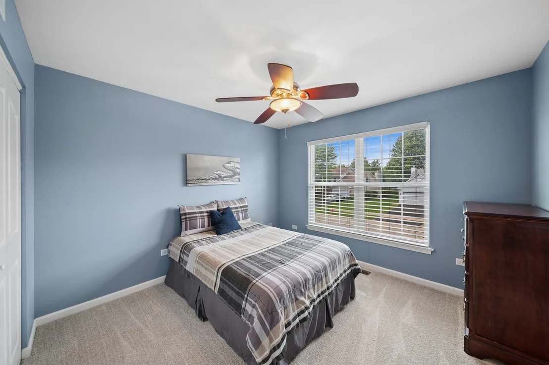 Photo of 567 Lakeview Drive
